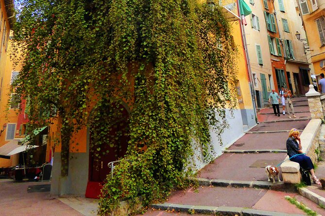 A Writer's Guide to Nice: An Audio Tour of the Old Town - Your hour in Old Nice: start at Opéra, end at Tour Saint-François