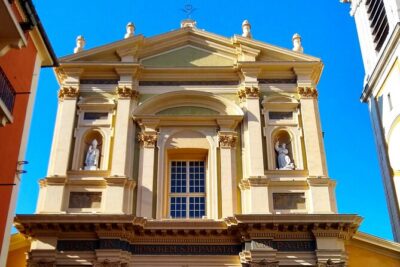 A Writer’s Guide to Nice: An Audio Tour of the Old Town