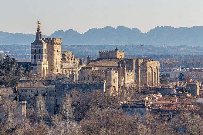 Aix en Provence and Avignon city of Popes Private Tour - How the iPad augmented reality boosts the art and place connection