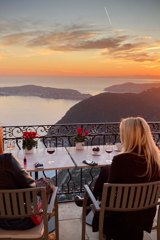 Bespoke Luxury Sightseeing Experiences - Glamour Tour: Cannes to St Tropez with ferry time and beach focus