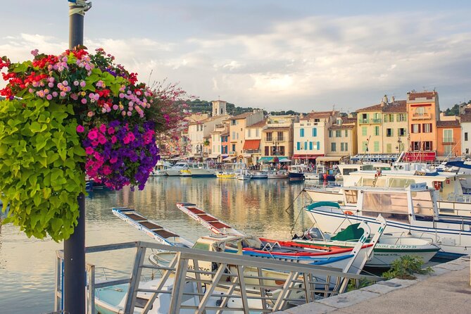 Calanques Of Cassis, the Village and Wine Tasting - Cassis Port Time: Lunch on Your Own, Stroll on Your Own Terms