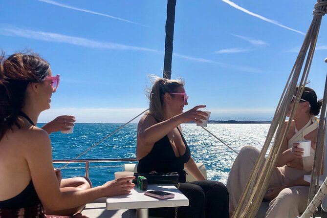 Catamaran cruise on the French Riviera - Food and Drinks: Why Half-Day vs Full-Day Changes Your Expectations