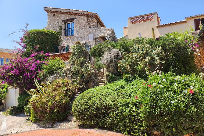 Colourful Excursion on the French Riviera - Vieux Nice and Cours Saleya: Flowers, Produce, and Street Stories