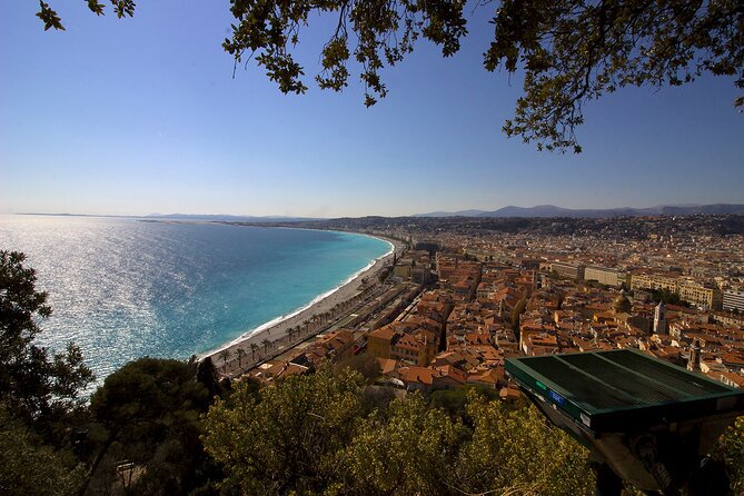 Discovery of the city of Nice by electric Méhari - Quai Rauba Capeu and Place Île de Beauté: The I Love Nice Photo Angle