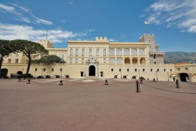 Eze Monaco and Monte-Carlo – private and Guided Half Day Tour