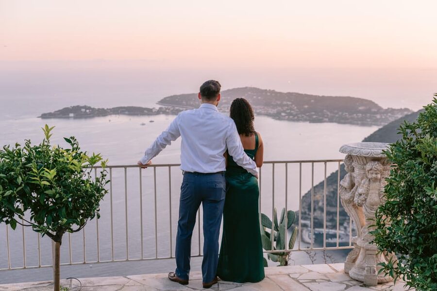 Eze: Private Photoshoot with a Professional Photographer - Posing Guidance That Makes You Look Like Yourself