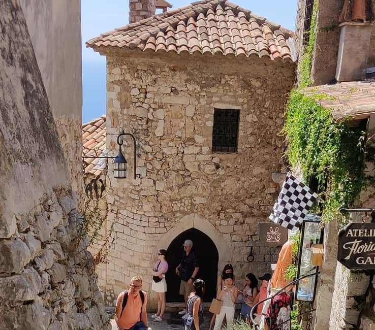 Èze: Walking Tour with a Certified Local Guide - Chapelle Sainte-Croix and Notre-Dame de l’Assomption, Christian landmarks with different vibes