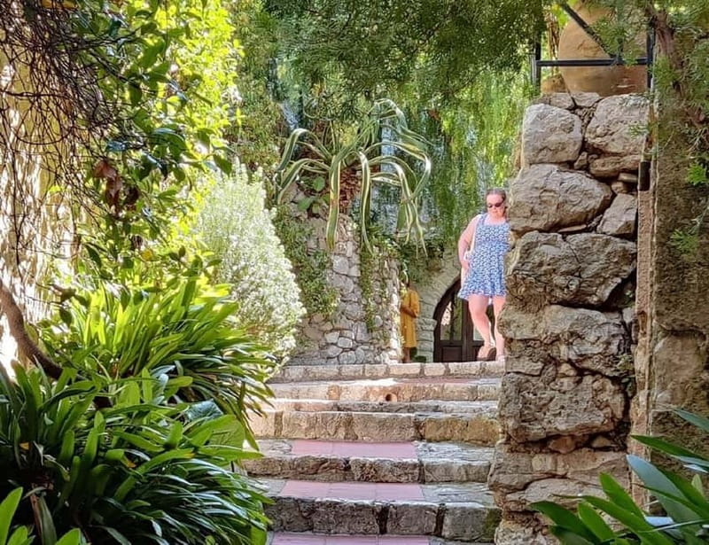 Èze: Walking Tour with a Certified Local Guide - Fragonard factory stop: perfume culture without the big detour