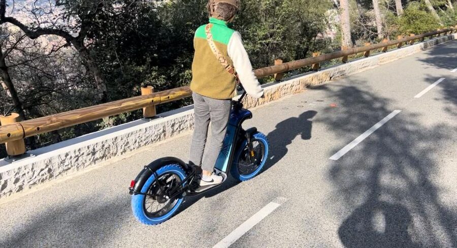 French Riviera : Guided Visit on a E-Scooter - Mont Boron and Fort Alban: the first big viewpoint stop