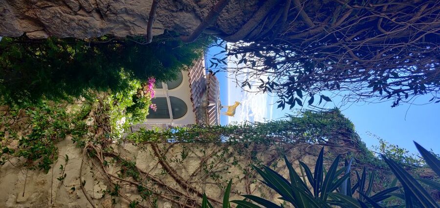 French Riviera : highlights & off the beaten path - Eze on the middle Corniche: medieval village with a paid garden viewpoint