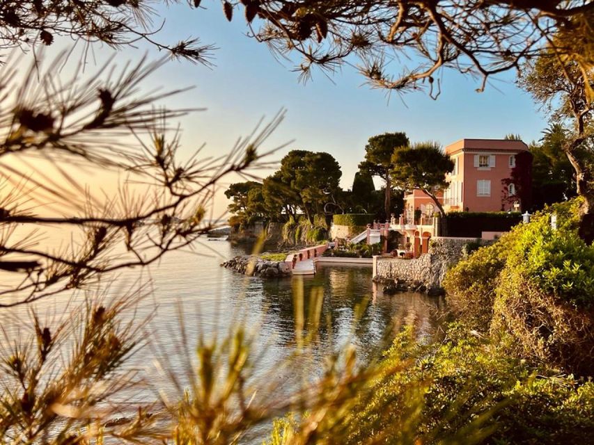 French Riviera : highlights & off the beaten path - Beaulieu-sur-Mer to Saint-Jean-Cap-Ferrat on the flat customs path
