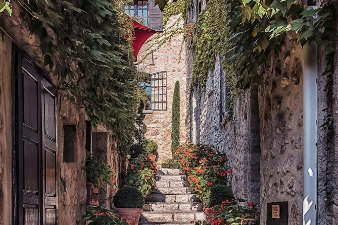 From Nice: Cannes, Antibes and St Paul de Vence Private Tour - A Private 5-Hour Riviera Sweep From Nice