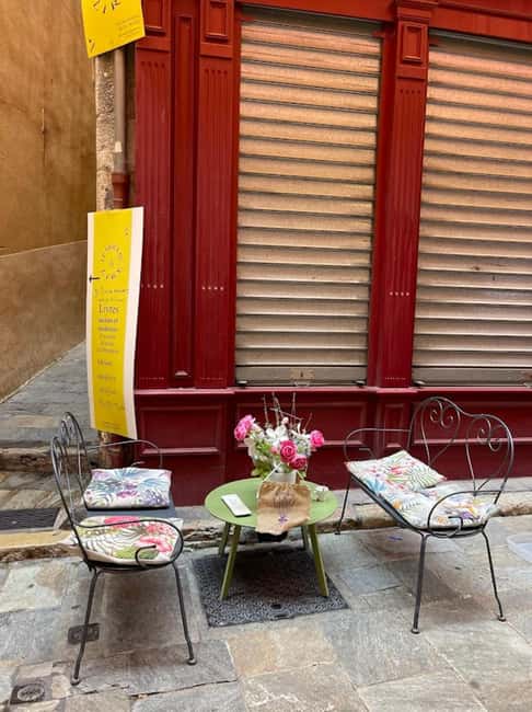From Nice or Cannes: Private Guided Tour to Grasse & St-Paul - Starting in Nice: old town color and the castle viewpoint