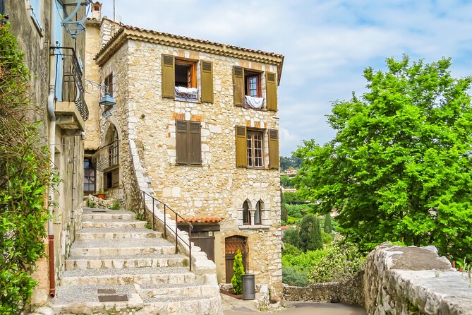 Full-Day Shared Tour Provence and its Medieval Villages from Nice - A smart way to see Provence from Nice (without renting a car)
