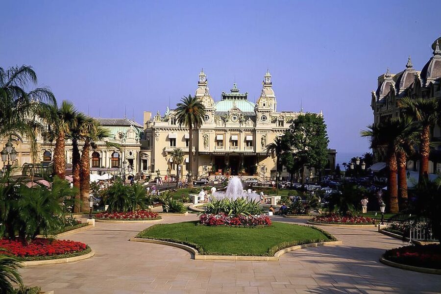 Full-Day Small Group Tour to Monaco and Eze - Monaco’s Le Rocher Old Town: The Real Heartbeat