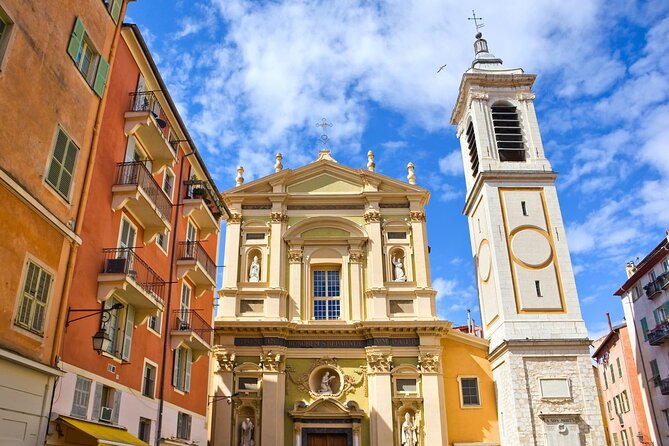 Guided Eco-Friendly Bike Taxi Tour from Nice - Cours Saleya and the Marche aux Fleurs: market colors with a plan