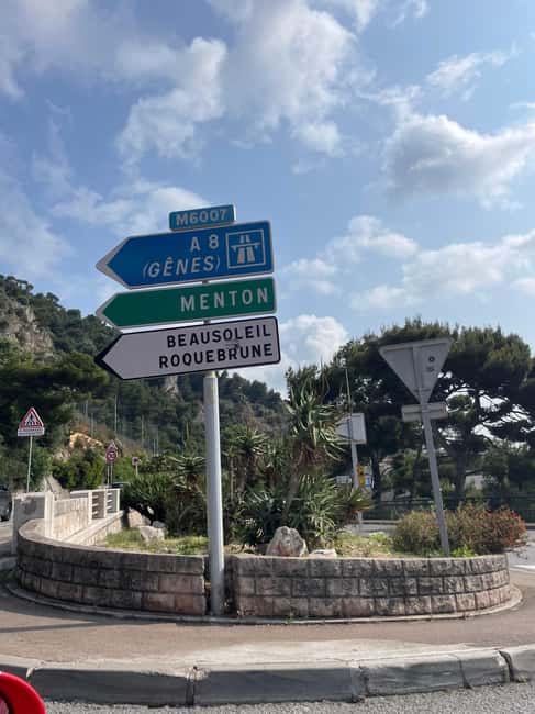 Guided Ferrari Tour: Monaco & Èze from Villefranche sur mer - Practical tips for a smooth ride and great photos