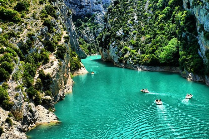 GUIDED TOUR: Lavender fields, the Gorges du Verdon - A Provençal day that links canyon views to purple fields