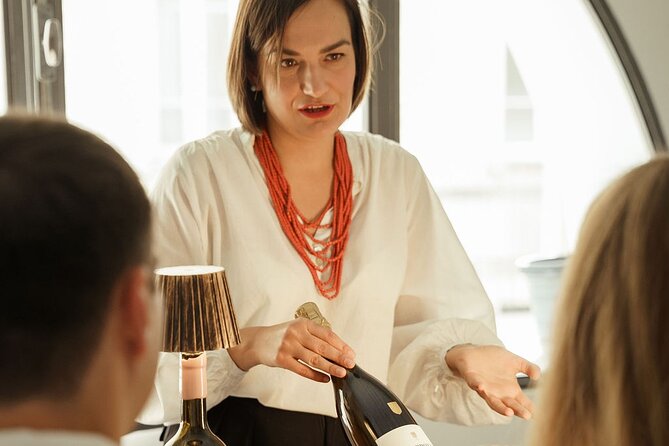 Introduction to Wine Tasting in Nice city centre (6 French wines) - What you taste: six French wines plus cheese and snacks