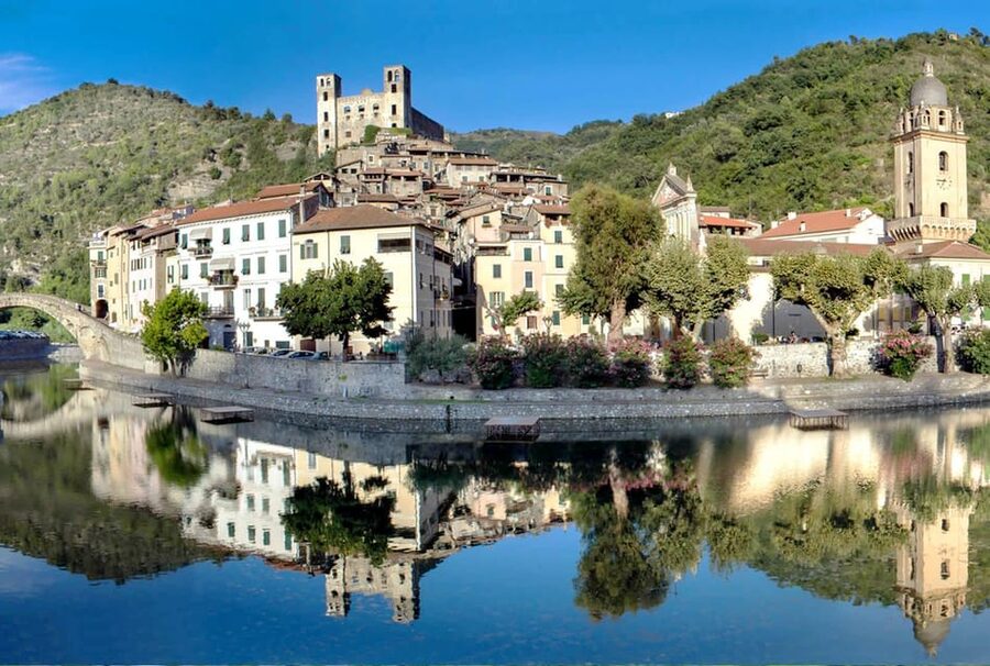 Italian Coast & Market: Full-Day Small Group Trip - Pickup from Nice or Villefranche-sur-Mer: small-group logistics that matter