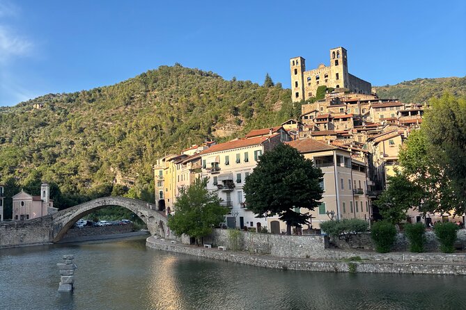Italy, France and Monaco 3 country's in one day tour - What makes the guide experience feel special here