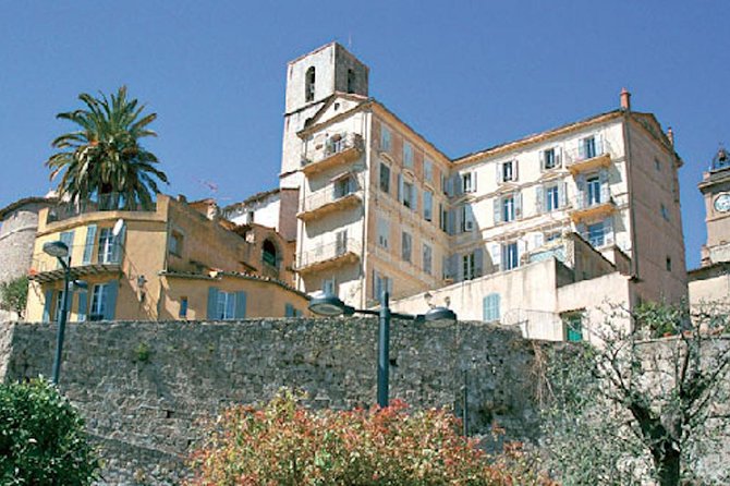 Monaco and Perched Medieval Villages - private & Guided Tour - Scenic photo stops and ridge drives that fill the gaps