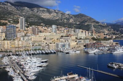 Monte Carlo by night