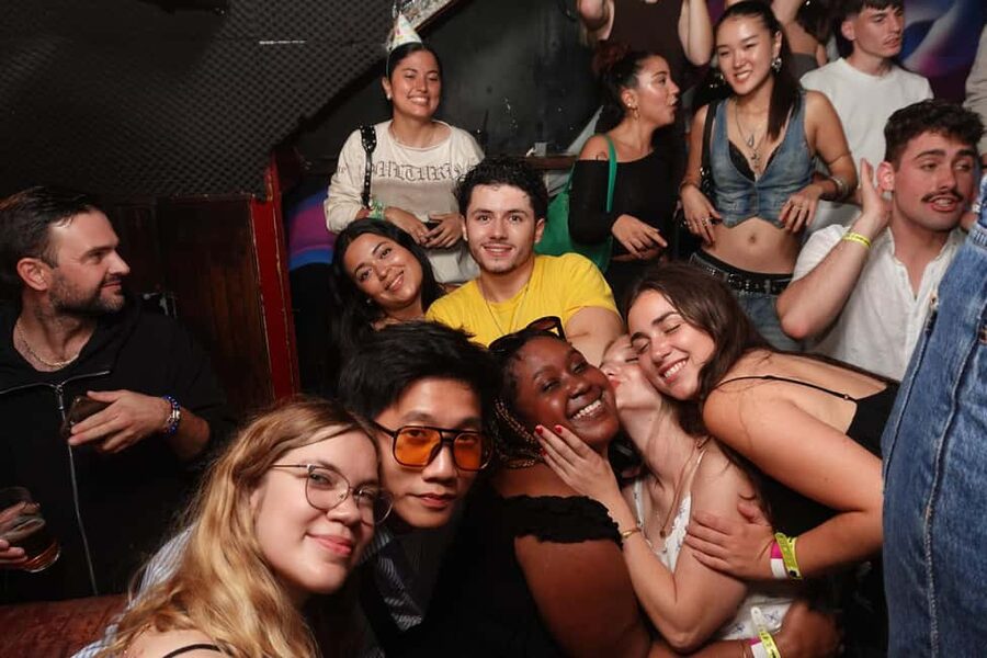 New Year’s Eve Party: Pub Crawl Nice with VIP Entry in Club - Why Nice for New Year’s Eve Pub Crawling Works