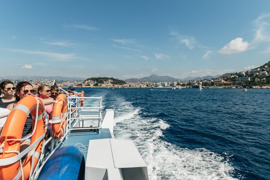 Nice: 1-Hour Sightseeing Cruise to Villefranche Bay - Drinks, cash, and what the hour is really like onboard