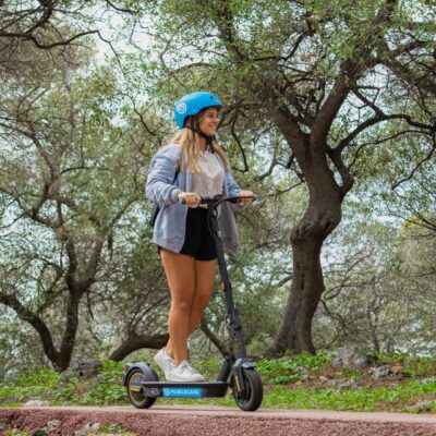 1h30 E-scooter highlights tour