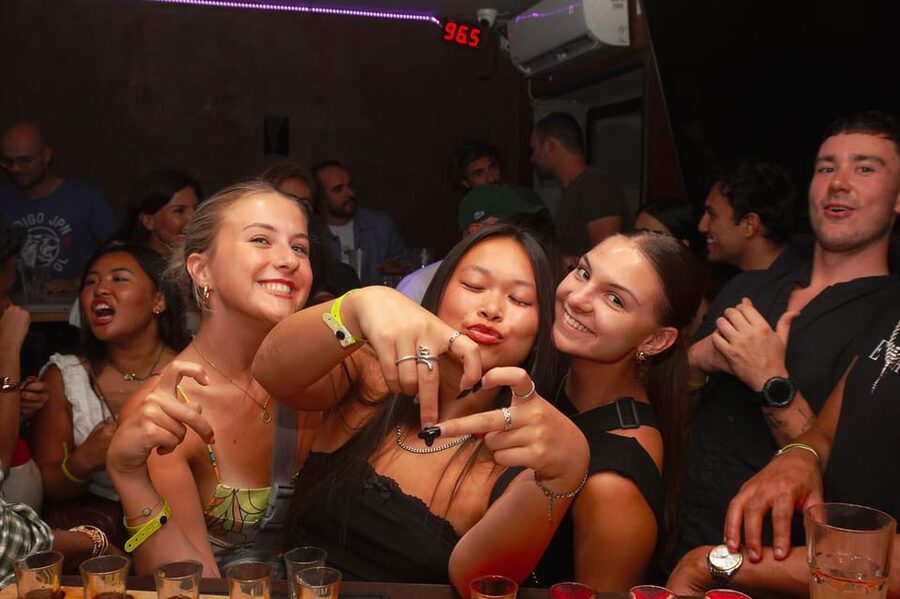 Nice: Orange Bar Crawl with 5 Free Shots & VIP Club Entry - Key things I’d watch for before you go