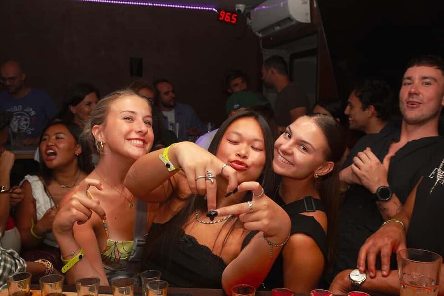 Nice: Orange Bar Crawl with 5 Free Shots & VIP Club Entry - Why Bar Crawl Orange Feels Different Than a Typical Nice Night