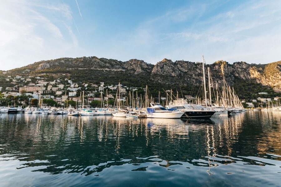 Nice: Private Sunset Tour on Solar Powered Boat - Where the tour lingers: Villa David Niven and the yacht weave