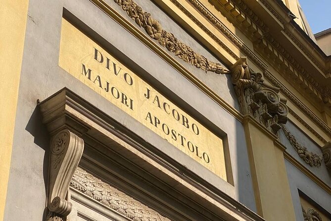 Nice Private Walking Tour: Mysterious Old Town, Castle Hill - Sainte-Reparate: baroque artistry and the patron-saint story