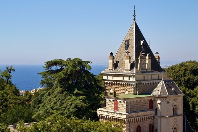 Nice Private Walking Tour With A Professional Guide - Why this Nice private walk feels less touristy