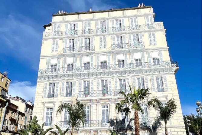 Nice Scavenger Hunt and Sights Self-Guided Tour - Following the Trail Through La Rue Droite and the Old-to-New Mix