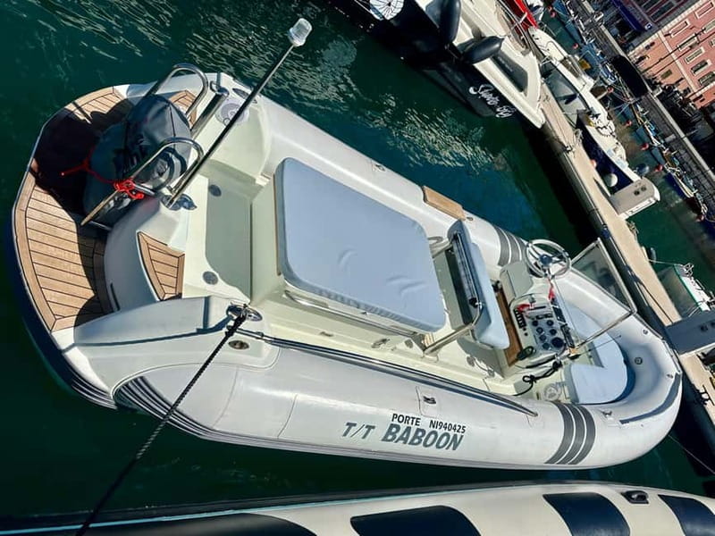 Nice: Secret Riviera Boat Tour to Mala cave with Snorkeling - Villefranche-sur-Mer: the calm bay that makes everything click