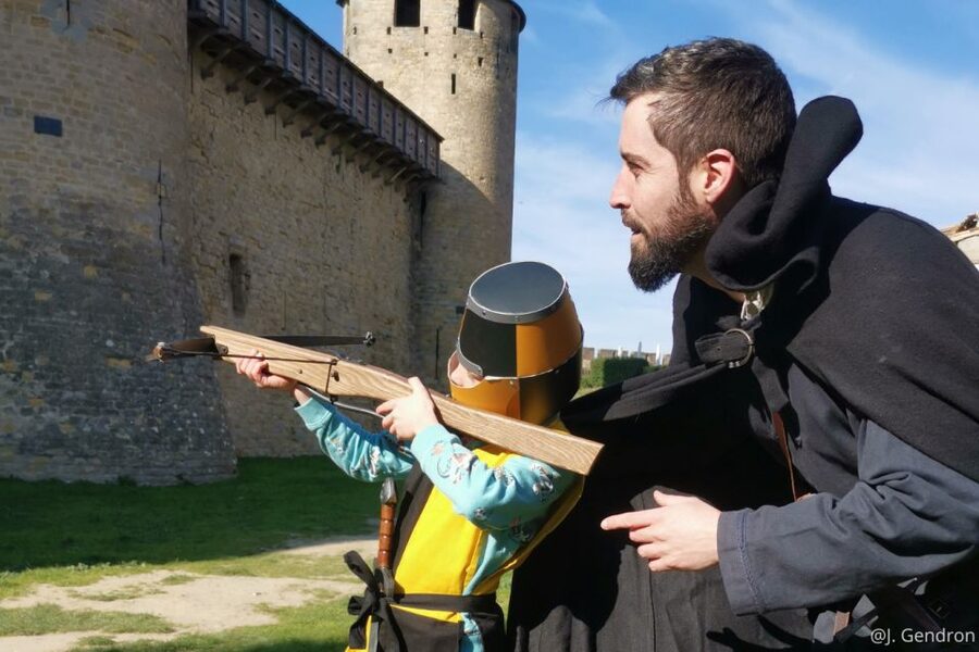 Nice: Unusual tour guided by an executioner from 1804 - Old-Nice Alleyways and Ancient Doorways, Explained Without Feeling Like School