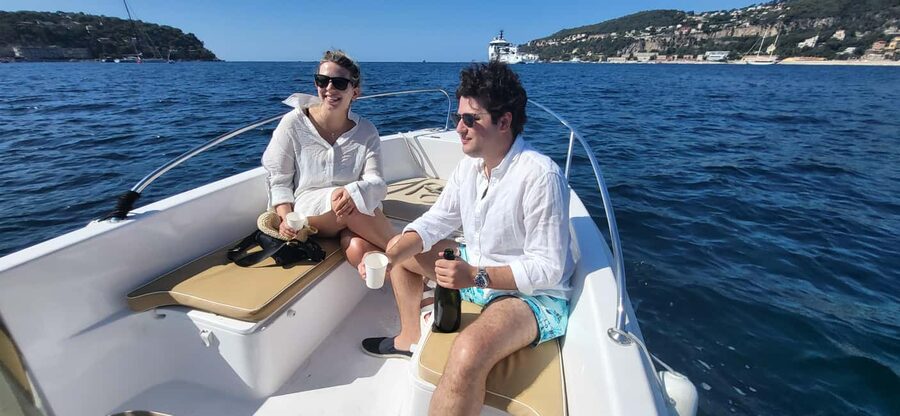 Nice: Visite privé en Bike & Boat 3h Villefranche-Cap ferrat - Promenade des Anglais and the US Quay: the viewpoints with real payoff