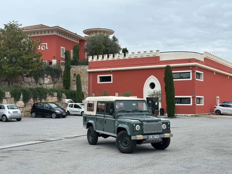 Nice : Wine Tasting at a Historic Château in a Land Rover ! - Riding out of Nice: sea views, photo stops, and music in the hills