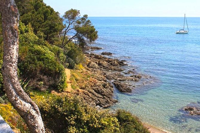 Picturesque walk from Nice to Villefranche sur Mer with pic-nic and swim - Nice port to Cap Nice, where the walk actually starts to feel like a trip