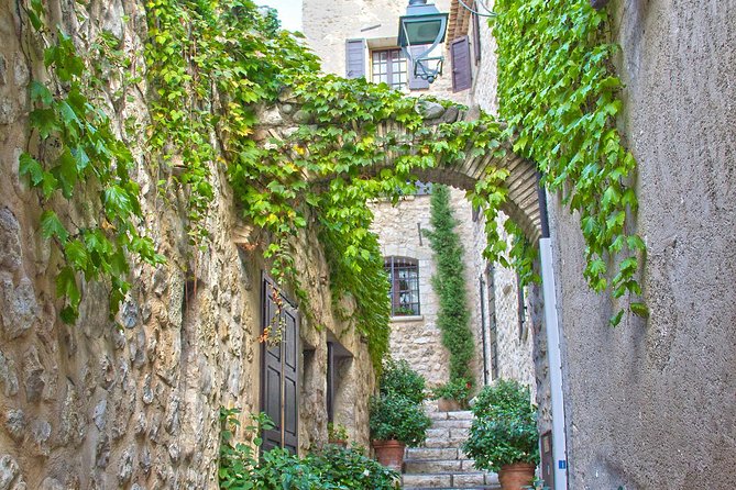 Private Day Trip: Provence Countryside by Minivan from Nice - Price and Logistics: Is $477.90 Per Person Worth It?