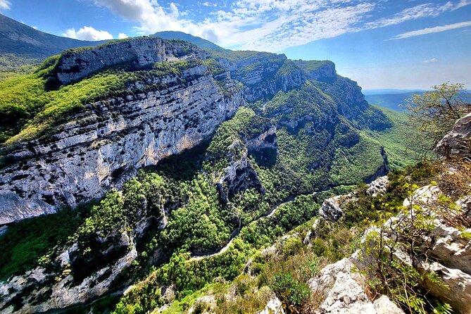 Private discovery of the hinterland of the Côte d'Azur - Why This Hinterland Route Beats Another Beach Day