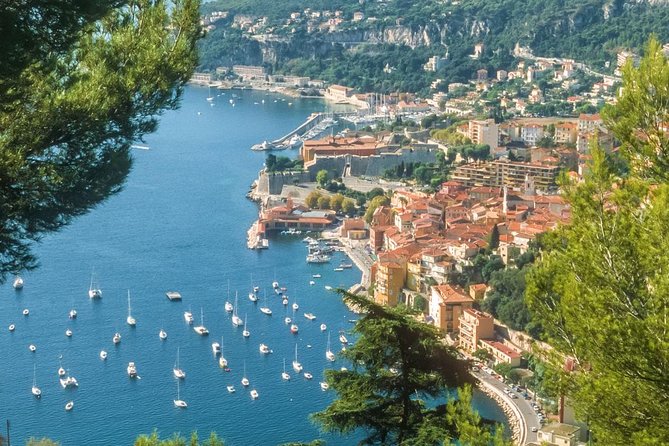 Private Driver/Guide to Monaco, Monte-Carlo and Eze Village - Monaco Grand Prix circuit: a quick lap inside the story