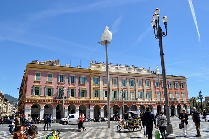 Private guided tour of Nice - Place Masséna: a quick lesson in how modern Nice formed