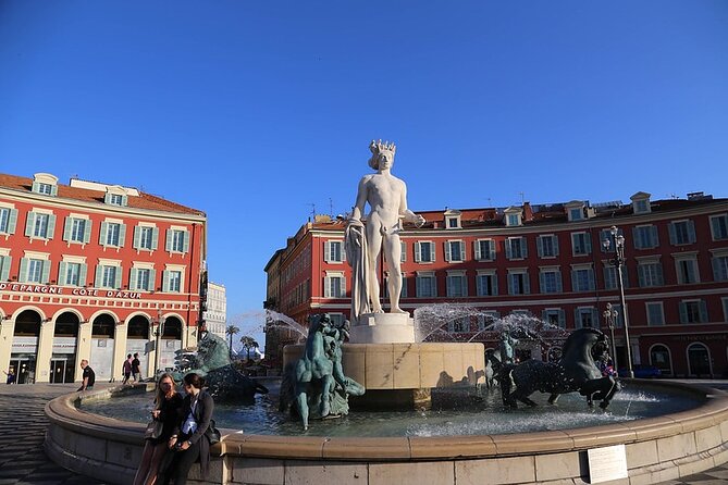 Private guided tour of Nice - Colline du Château by elevator: best views without overthinking
