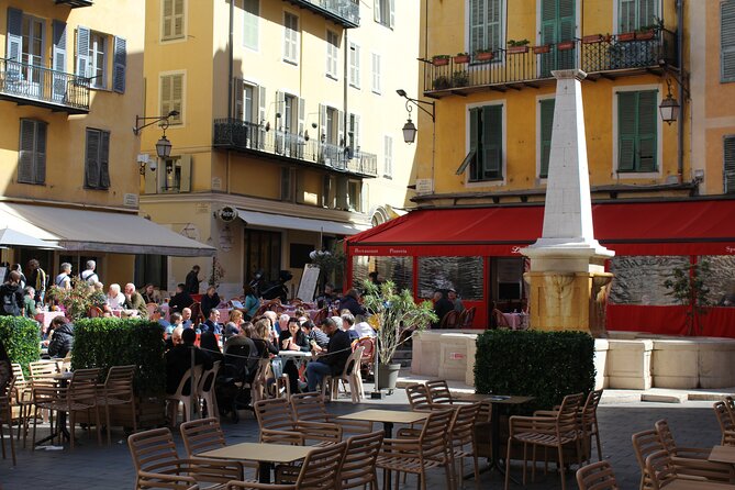Private Half Day Walking Tour in Old Nice France with Local Guide - Cathédrale Sainte-Réparate: Baroque details and real religious weight