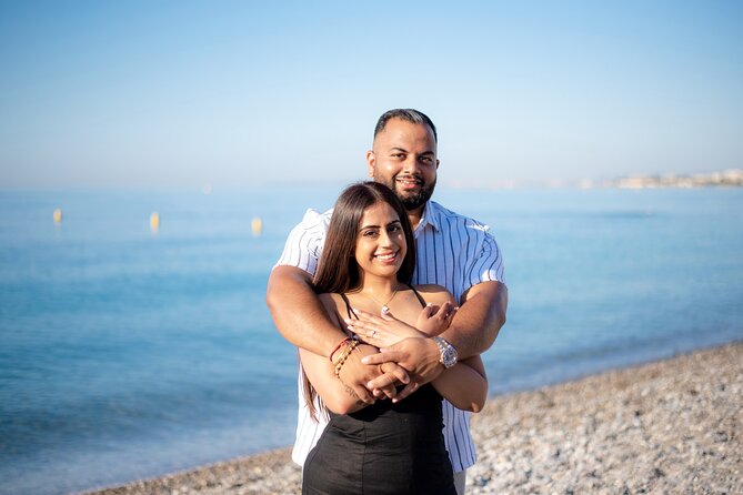 Private Photo Session with a Local Photographer in Nice - Getting Comfortable Fast, Like a Pro’s Confident Partner