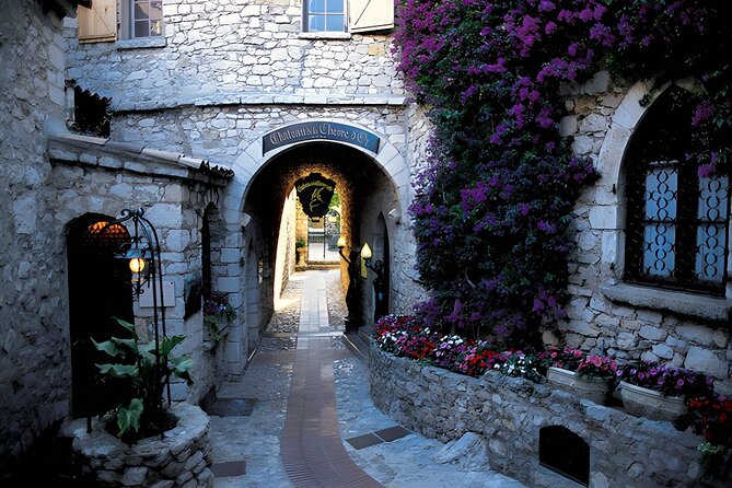 Private Tour from Nice, Eze and Monaco - Monaco-Ville to Monte-Carlo, royals first, glamour second