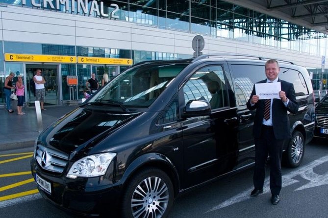 Private transfer from and to Cannes - Price and value: $95.31 per group, up to 8